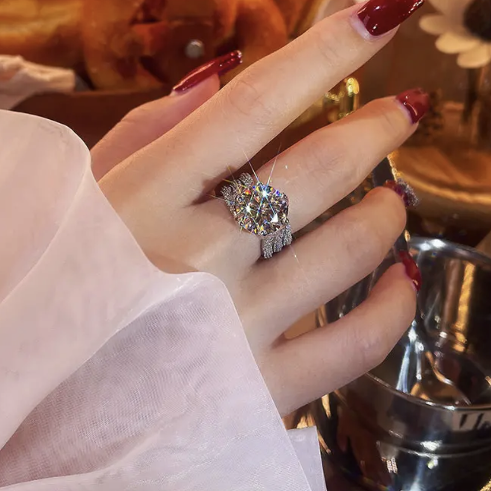 Avelena | 3-Karat Super Flash Moissanit Ring