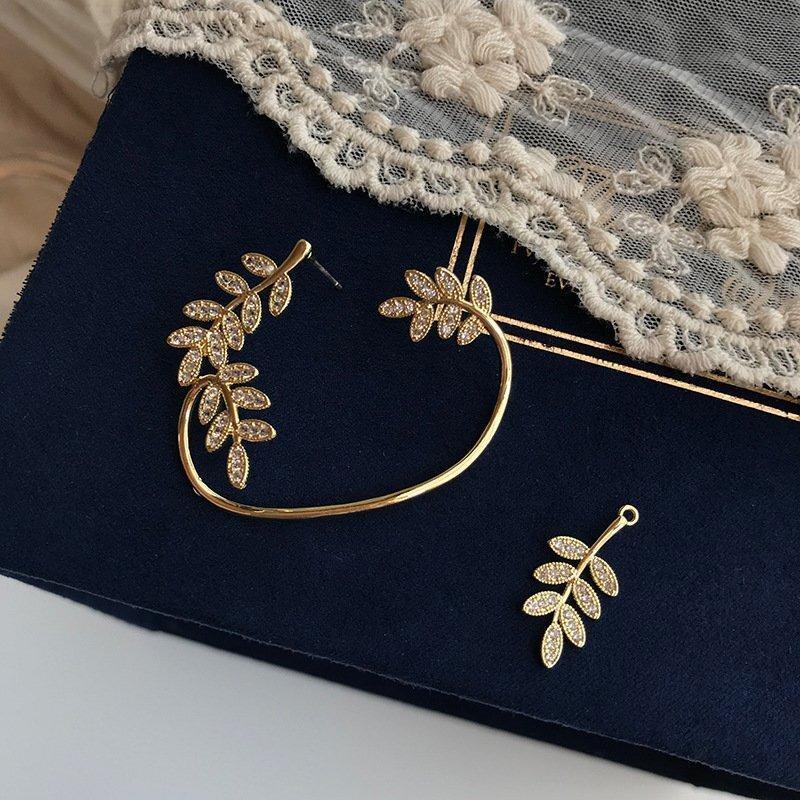 Avelena | Glänzende Zirkon Ohrringe