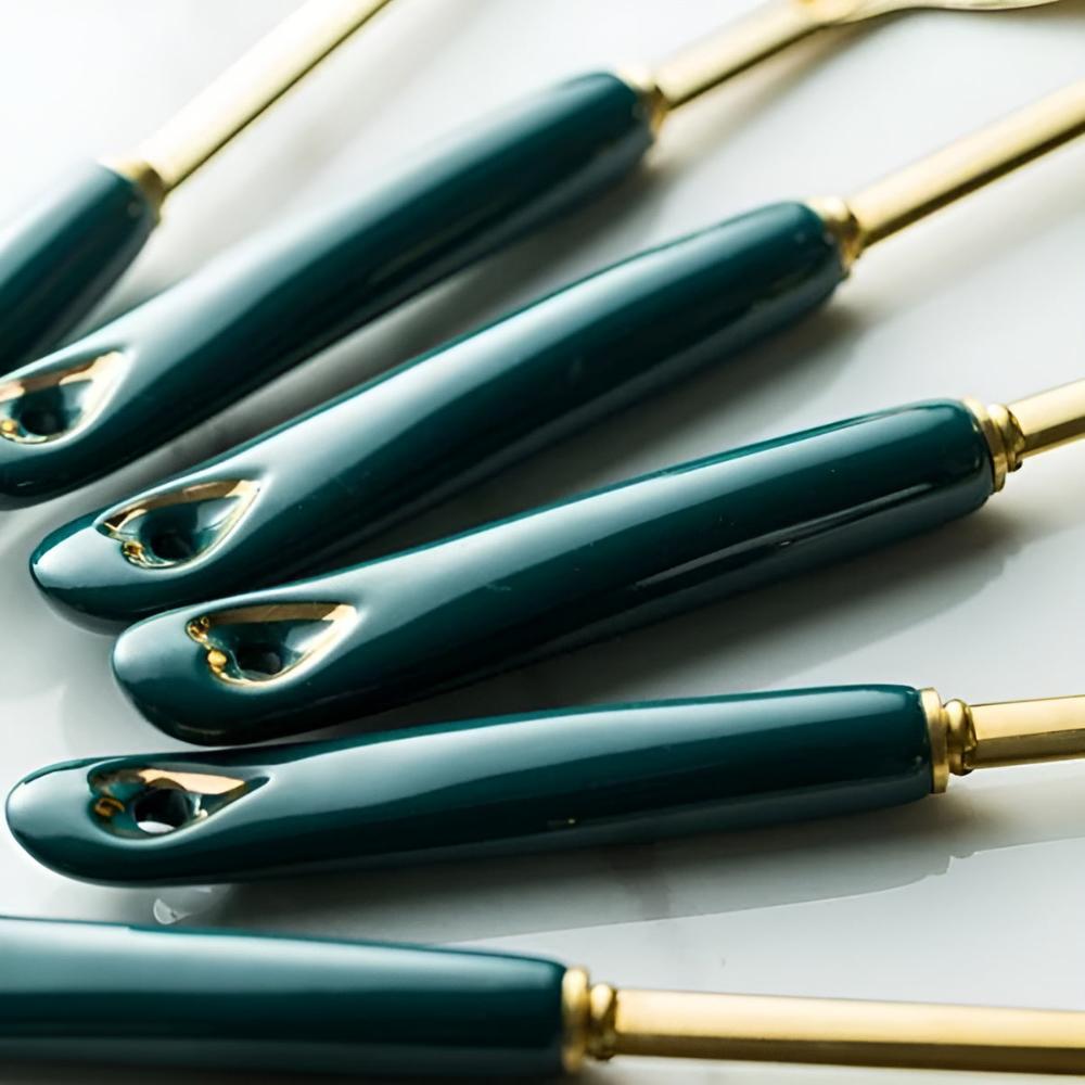 Avelena | Goldenes Edelstahl Besteckset