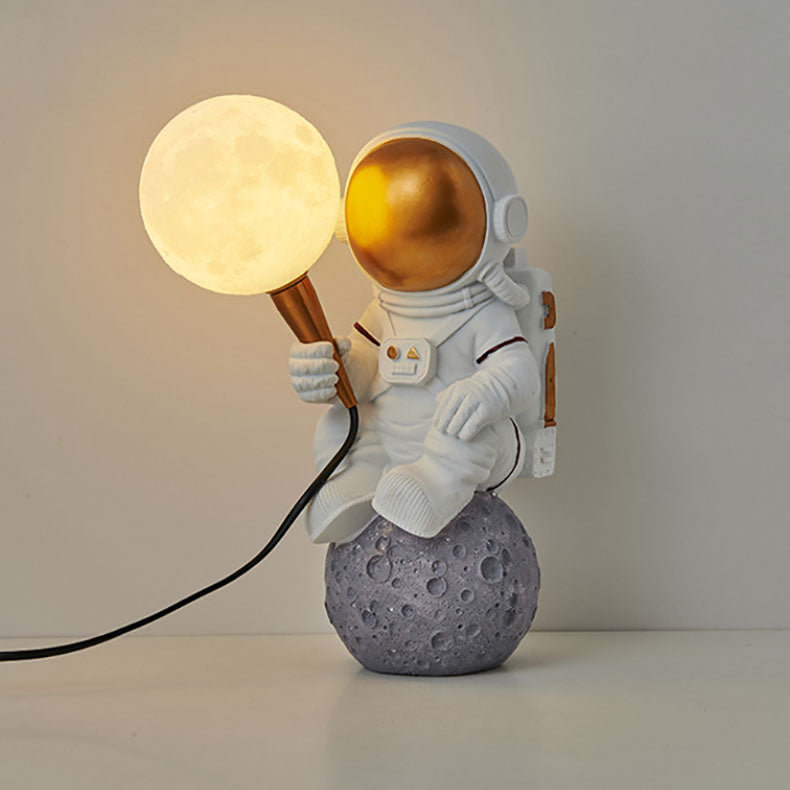 Avelena | CosmoBuddy Astronaut Wandlampe | Kreatives Design | Resin & ABS | LED Schlafzimmerlicht