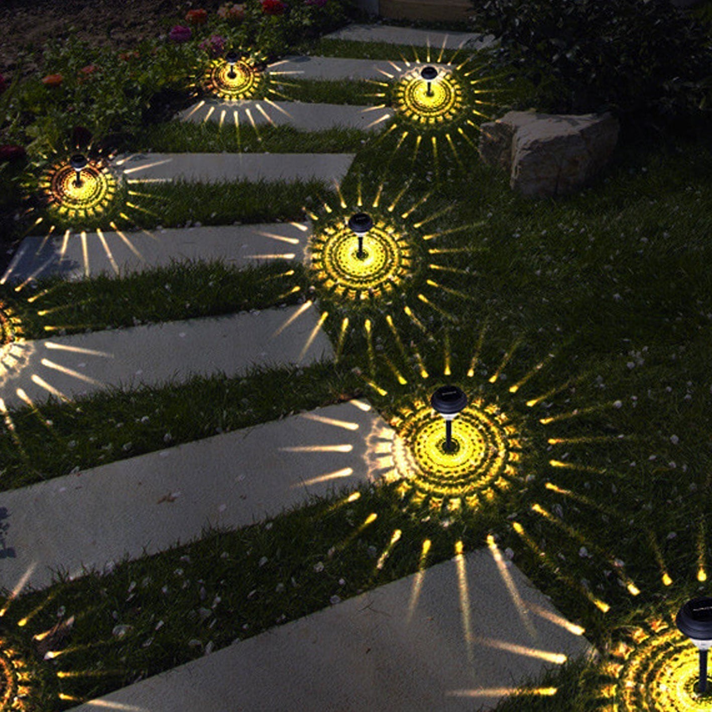 Avelena | Solar wasserdicht kreisförmig divergente Licht Schatten Design LED Außen Garten Dekorationslicht