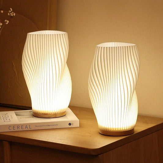 Avelena | USB-Driven & Elegante Wellen-Design Tischlampe | WaveGlow