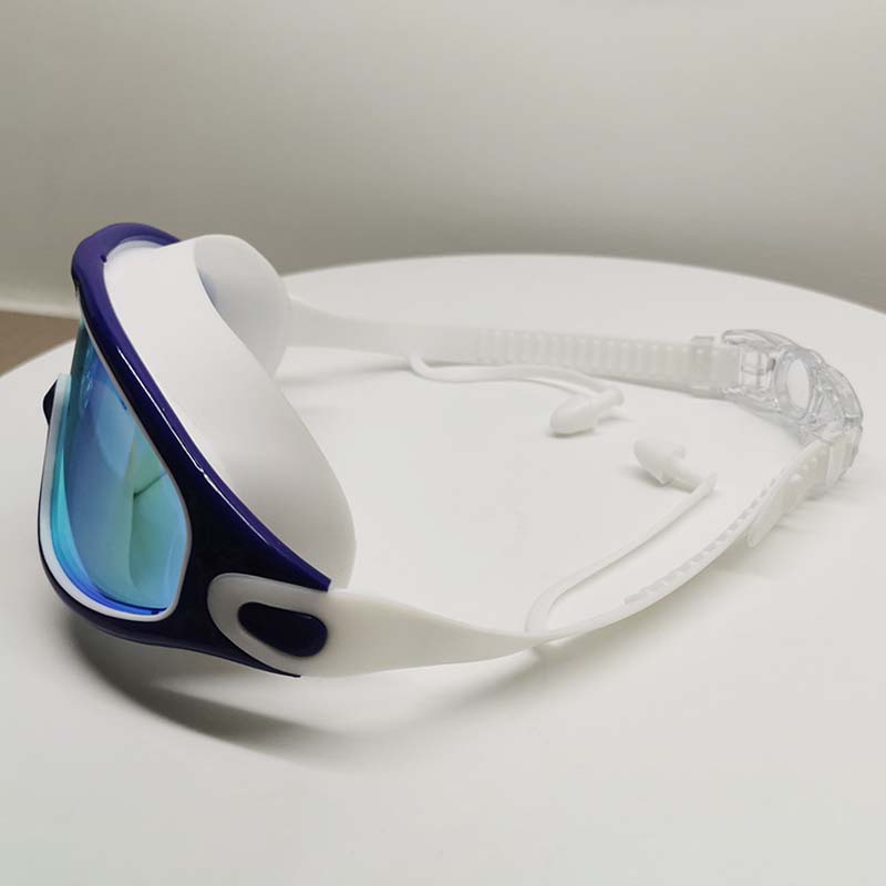 Avelena | Weitwinkel-Schwimmbrille mit Antibeschlag-Effekt
