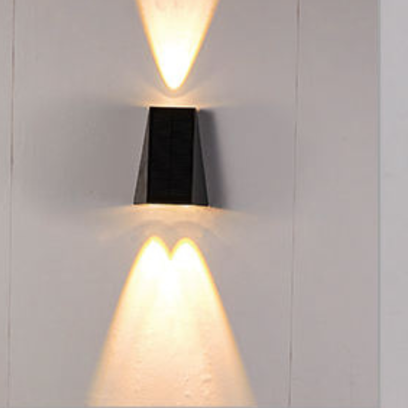 Avelena | LumiGuard - Die wetterfeste Solar-Wandleuchte für Ihren Außenbereich