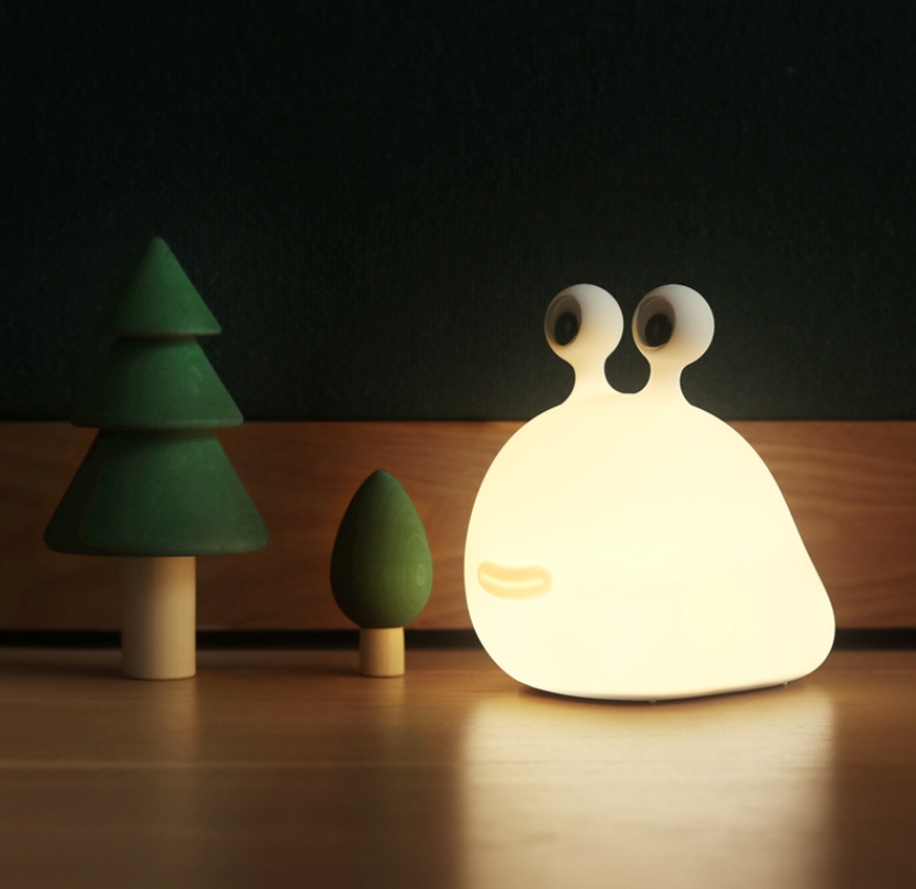 Avelena | Wiederaufladbare Schnecken-Nachtlicht für das Schlafzimmer mit Touch-Steuerung, automatischer Abschaltung, niedrigem Energieverbrauch und einstellbarer Helligkeit, für Büro, Schlafzimmer, Badezimmer und mehr