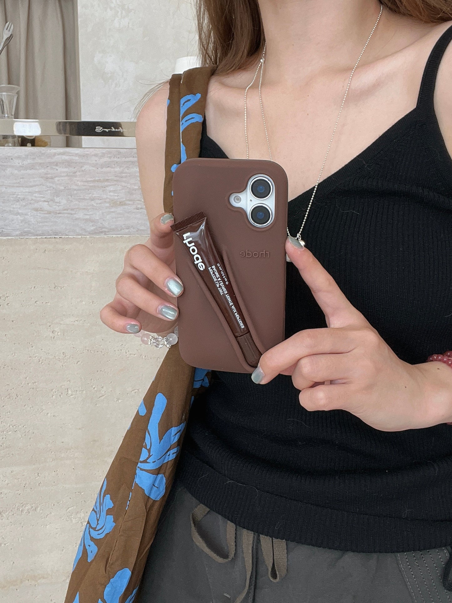 Avelena | 3D Silikon Lippenstift Handyhülle für iPhone