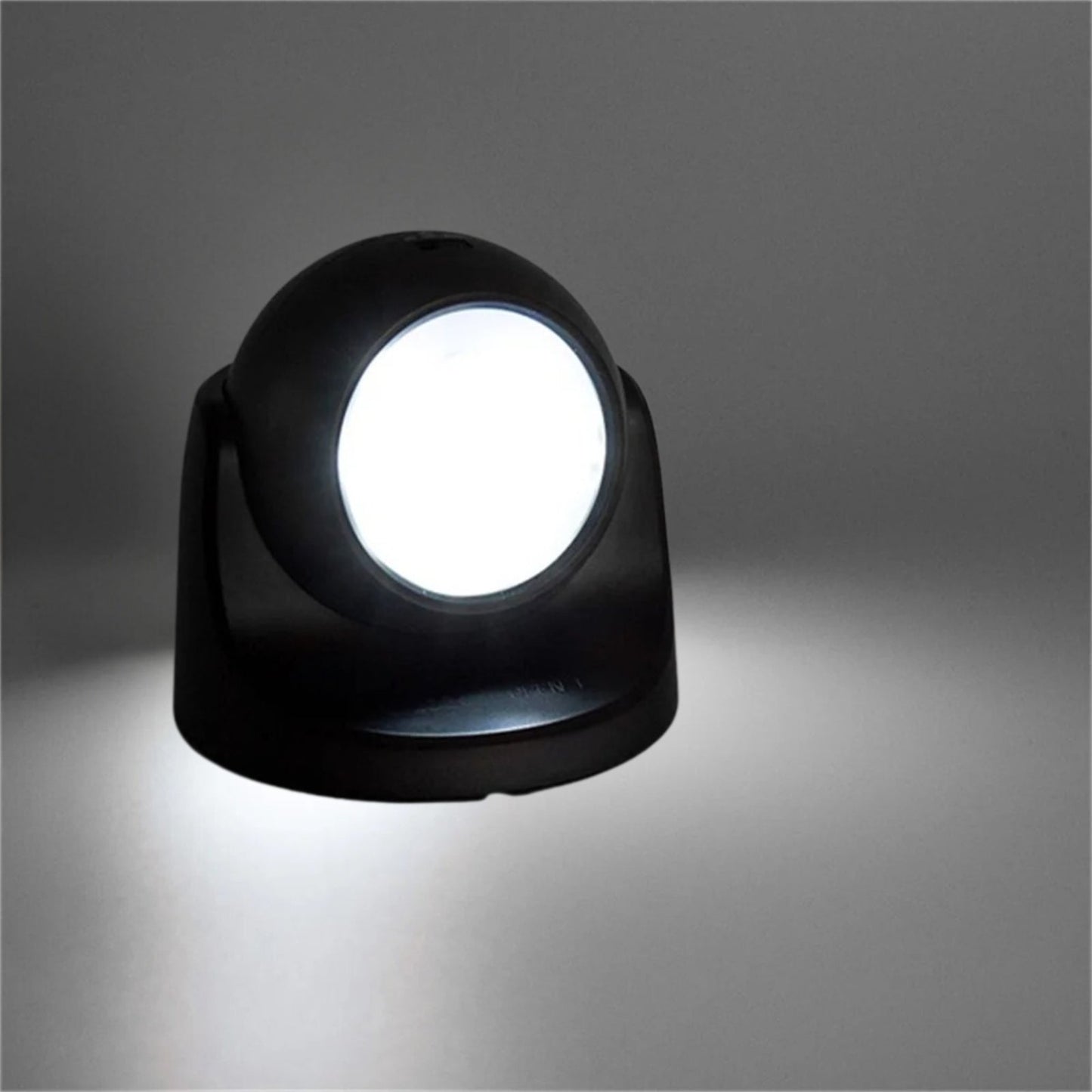 Avelena | Drahtlose batteriebetriebene externe Sicherheitslichter – Bewegungsmelder LED-Strahler für Haus, Garten und Wandbeleuchtung