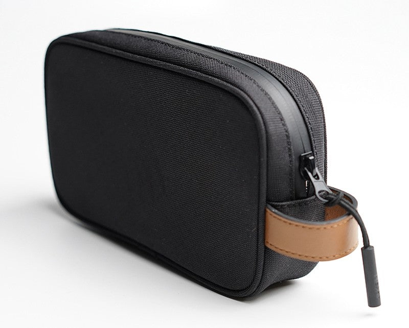 Avelena | Wasserdichte tragbare Reisetasche, mit mehreren Fächern und großem Fassungsvermögen, für Kosmetik, Make-up-Pinsel, Toilettenartikel, Schmuck und digitale Zubehörteile