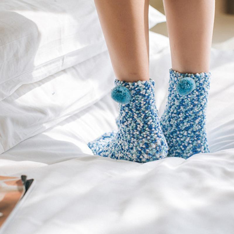 Avelena | Süße Winter Fuzzy Slipper Socken
