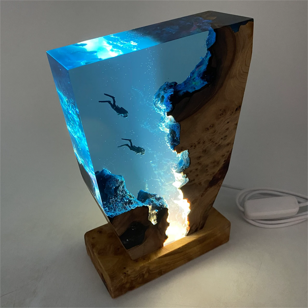 Avelena | Abyss Aurora: Tauchen Sie ein in erleuchtete Tiefen