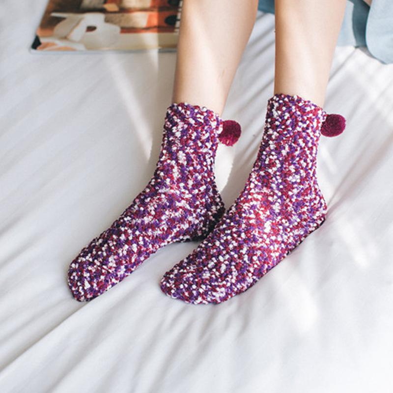 Avelena | Süße Winter Fuzzy Slipper Socken