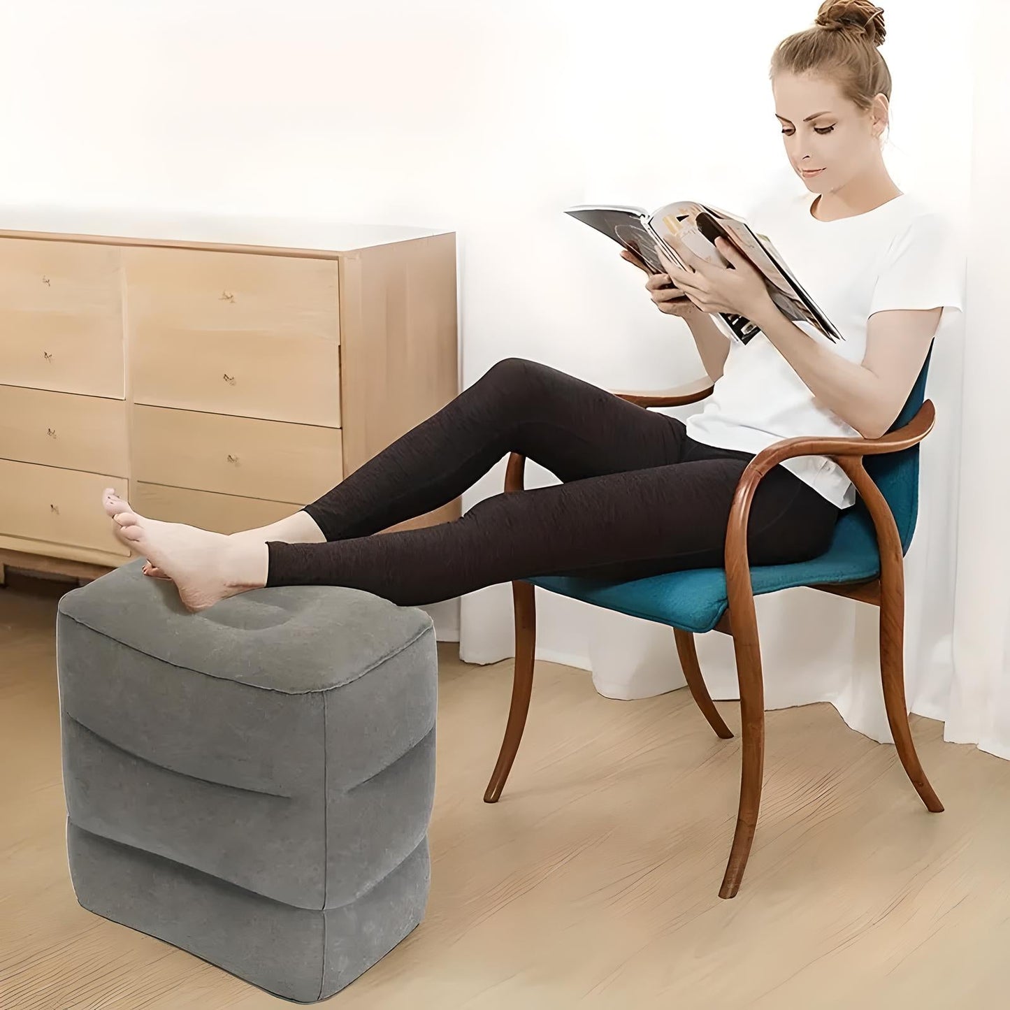 Avelena | Aufblasbare Reisefußstütze | Ergonomisch, höhenverstellbar & kompakt für Flugzeuge, Züge, Busse & Büroeinsatz