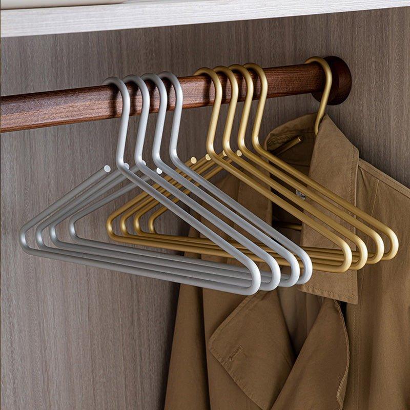 Avelena | 5 Stück Kleiderbügel aus massivem mattem Gold/Silber │ Nahtloser Kleiderschrank-Organizer aus Metall