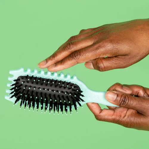 Avelena | WaveCharm | Lockenbürste – Geschmeidiges Styling für natürliche Locken