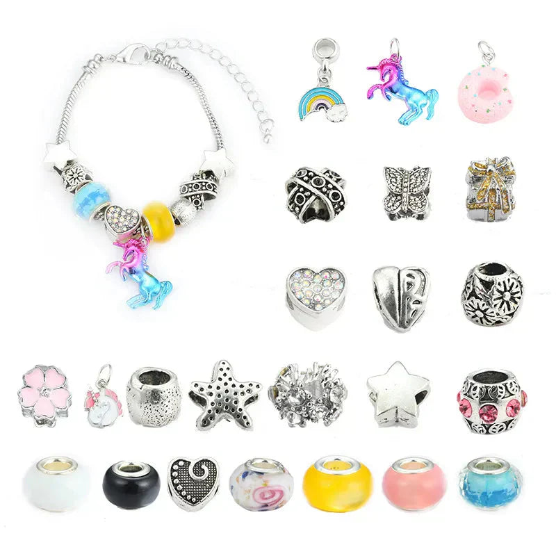 Avelena | Adventskalender Schmuckset | DIY Weihnachts-Armband mit 24 Anhängern | Festliche Countdown-Idee