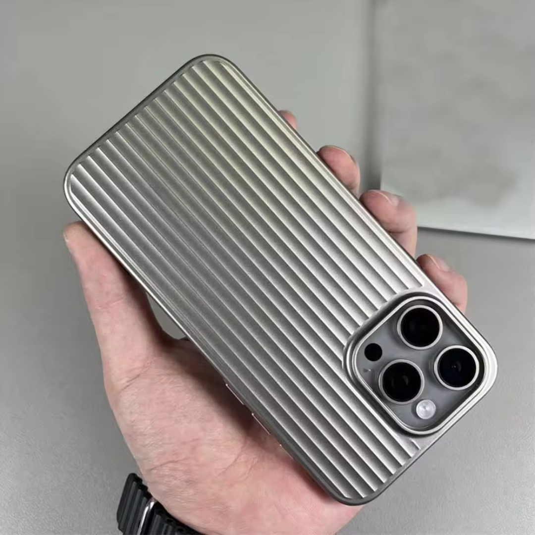 Avelena | ArmorShell | Ultradünnes und Stoßsicheres iPhone-Cover