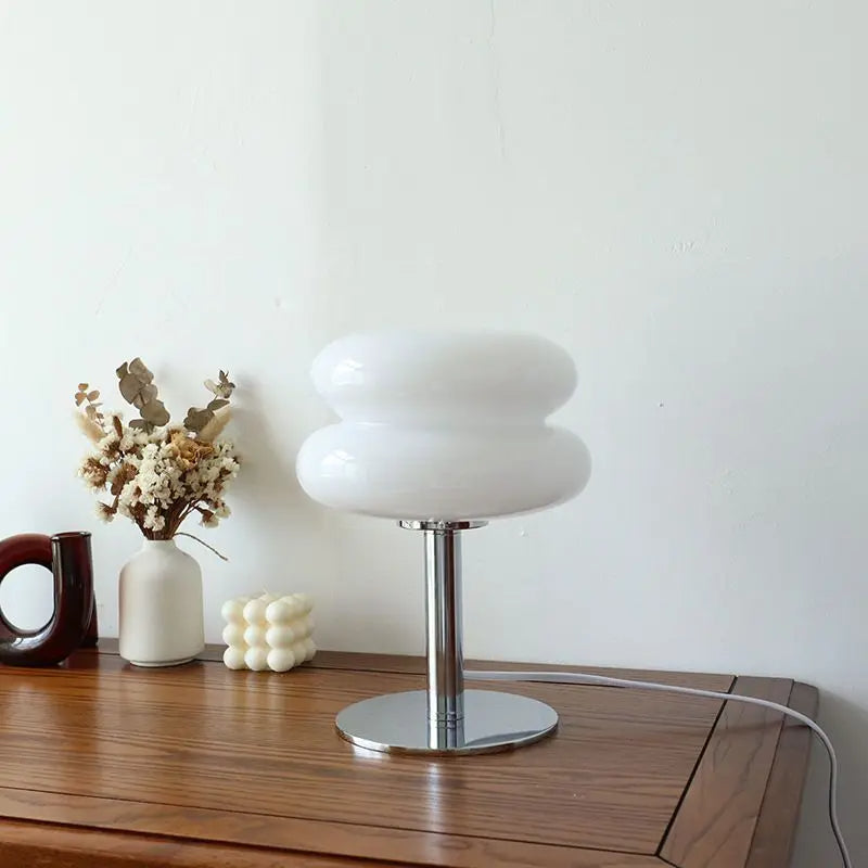 Avelena | | Italienische Bauhaus-Tischlampe