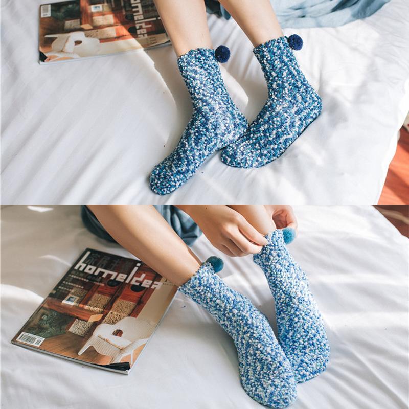 Avelena | Süße Winter Fuzzy Slipper Socken