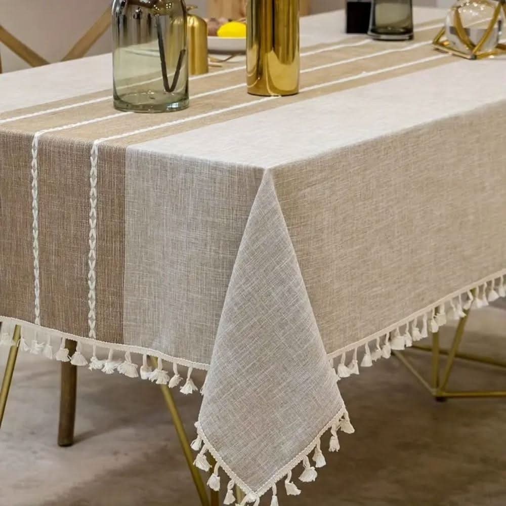 Avelena | TableCover – Stilvoller, rustikaler Schutz für Ihren Esstisch