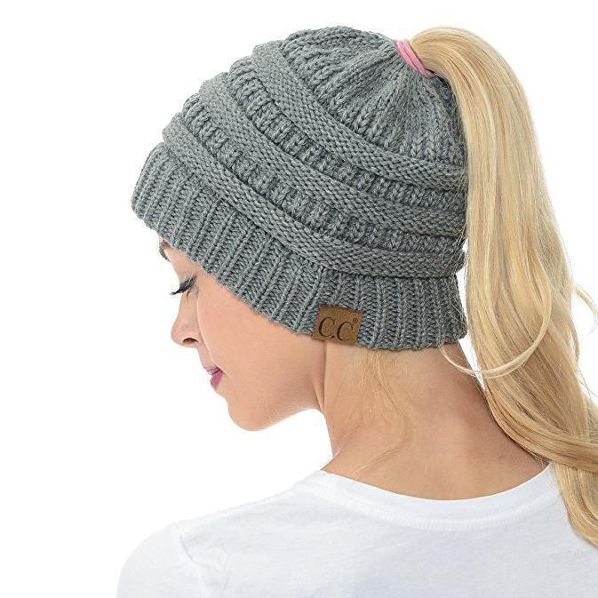 Avelena | Weiche Gestrickte Pferdeschwanz-Mütze Mit Zöpfen Loch