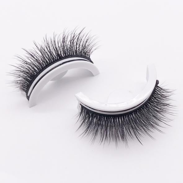 Avelena | WimpernPerfektion Müheloser, lang anhaltender Glam in nur 5 Minuten