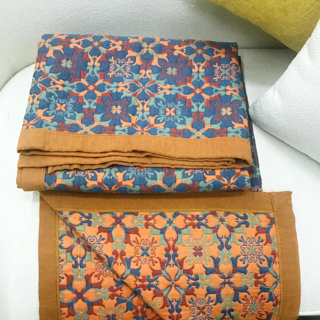 Avelena | & Blaues Muster Sechs-lagiges Baumwoll-Quilt - TerraLoom