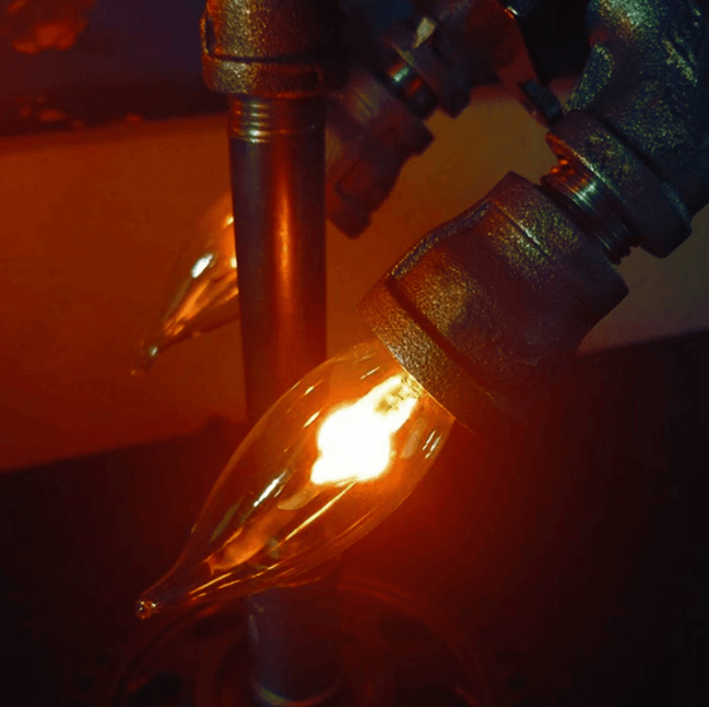 Avelena | VINTAGE STEAMPUNK ROCKLAMPE