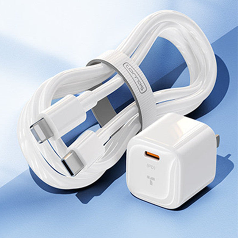 Avelena | Tragbares USB-C PD Wandladegerät, mit Schnelllade-Chip, für Telefon, Tablet, Kopfhörer & mehr