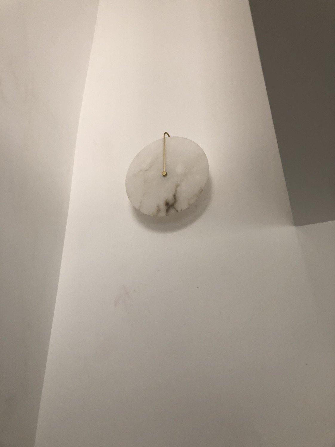 Avelena | Weiße Alabaster-Wandlampe