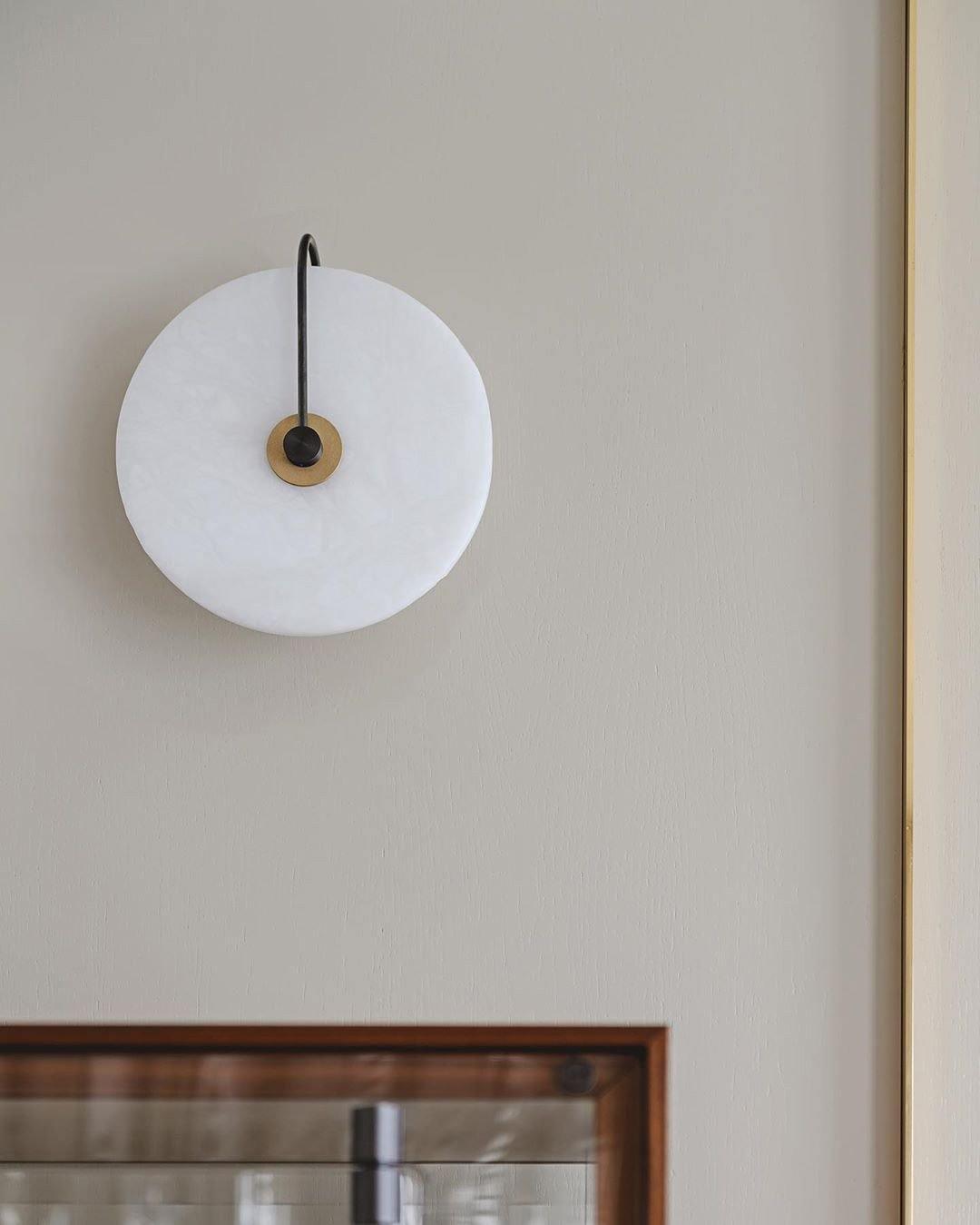 Avelena | Weiße Alabaster-Wandlampe