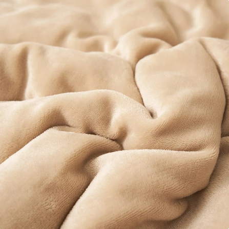 Avelena | SoftHug - Luxuriöse warme Fleece-Winterdecke