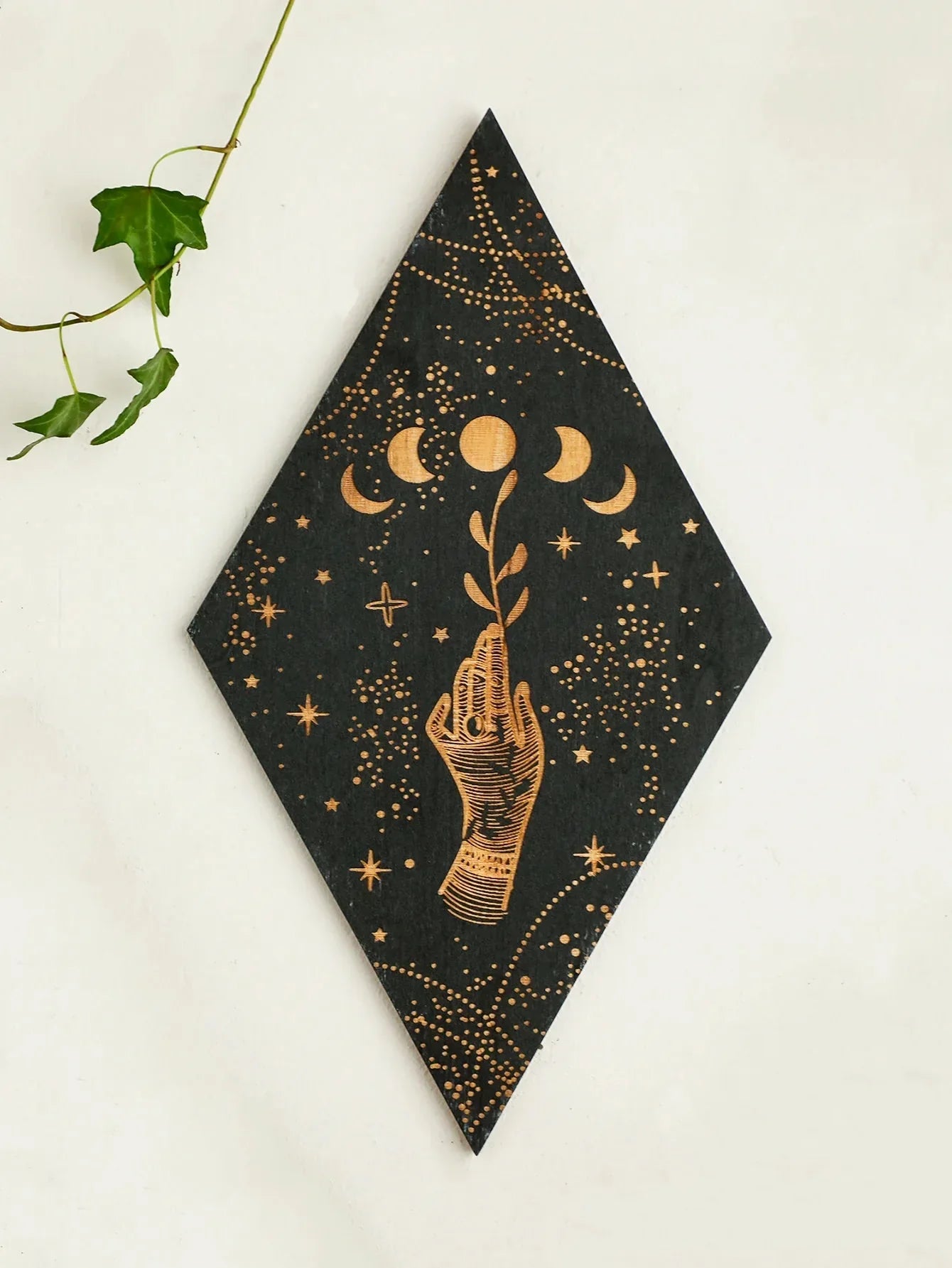 Avelena | Schwarze Mondphasen Holz Wanddekoration Rhombus Wandkunst Boho Wohnkultur Hexe Wandbehang Dekoration Raumdekor Ästhetisches Geschenk