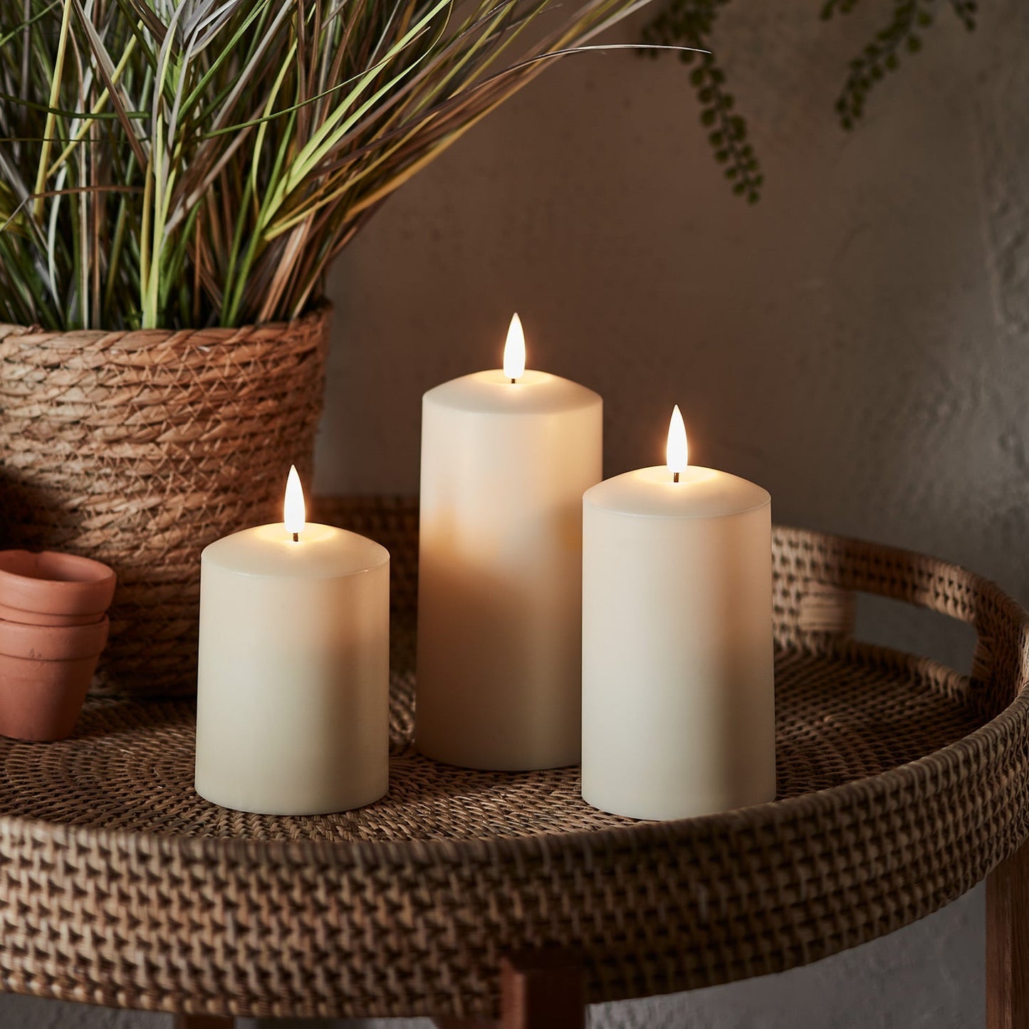 Avelena | TruGlow LED Outdoor Kerzen Trio mit Fernbedienung