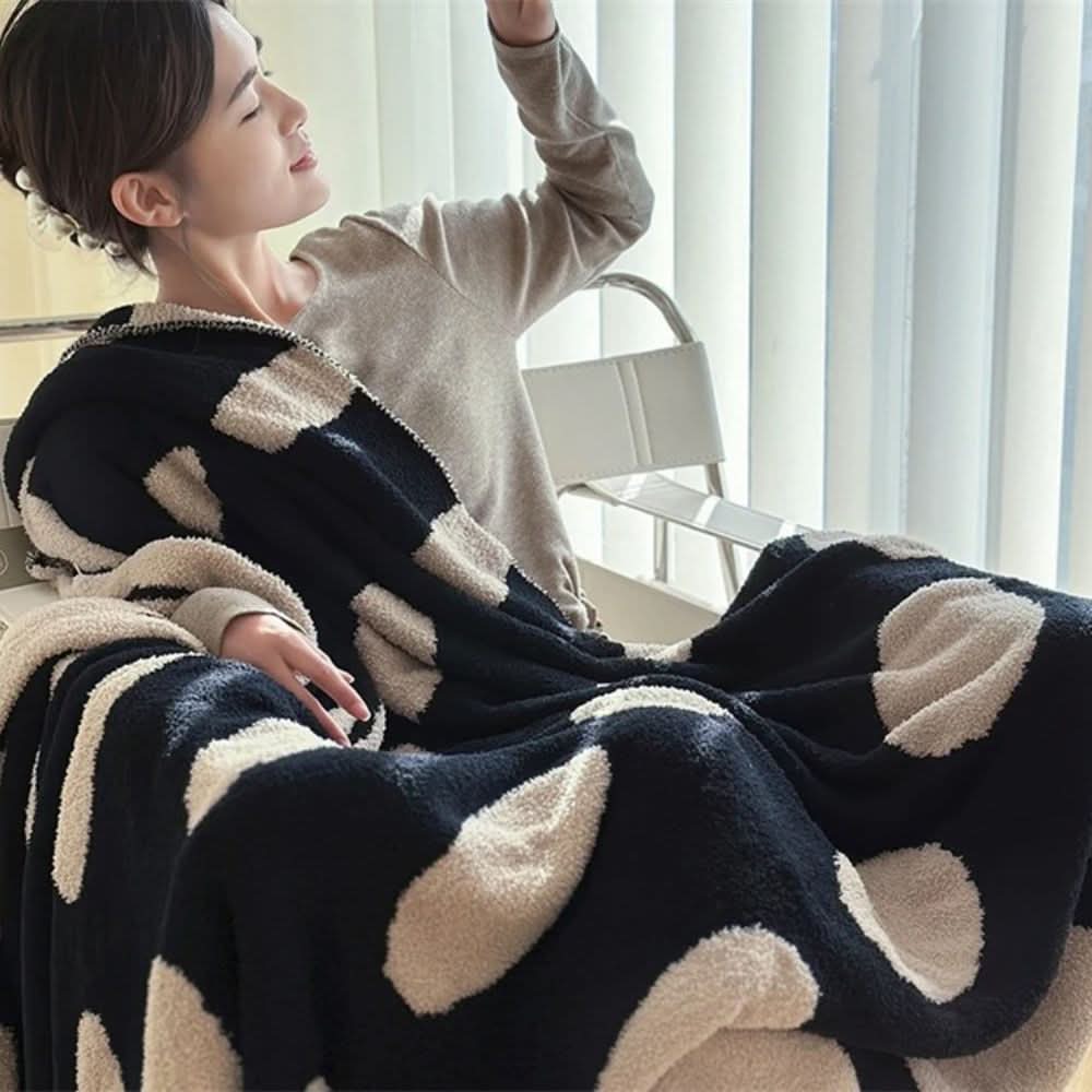 Avelena | Wendbare Polka-Dots-Fleece-Decke für Sofa und Bett