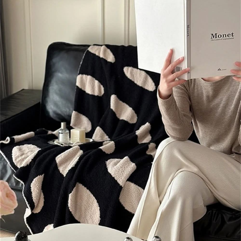 Avelena | Wendbare Polka-Dots-Fleece-Decke für Sofa und Bett