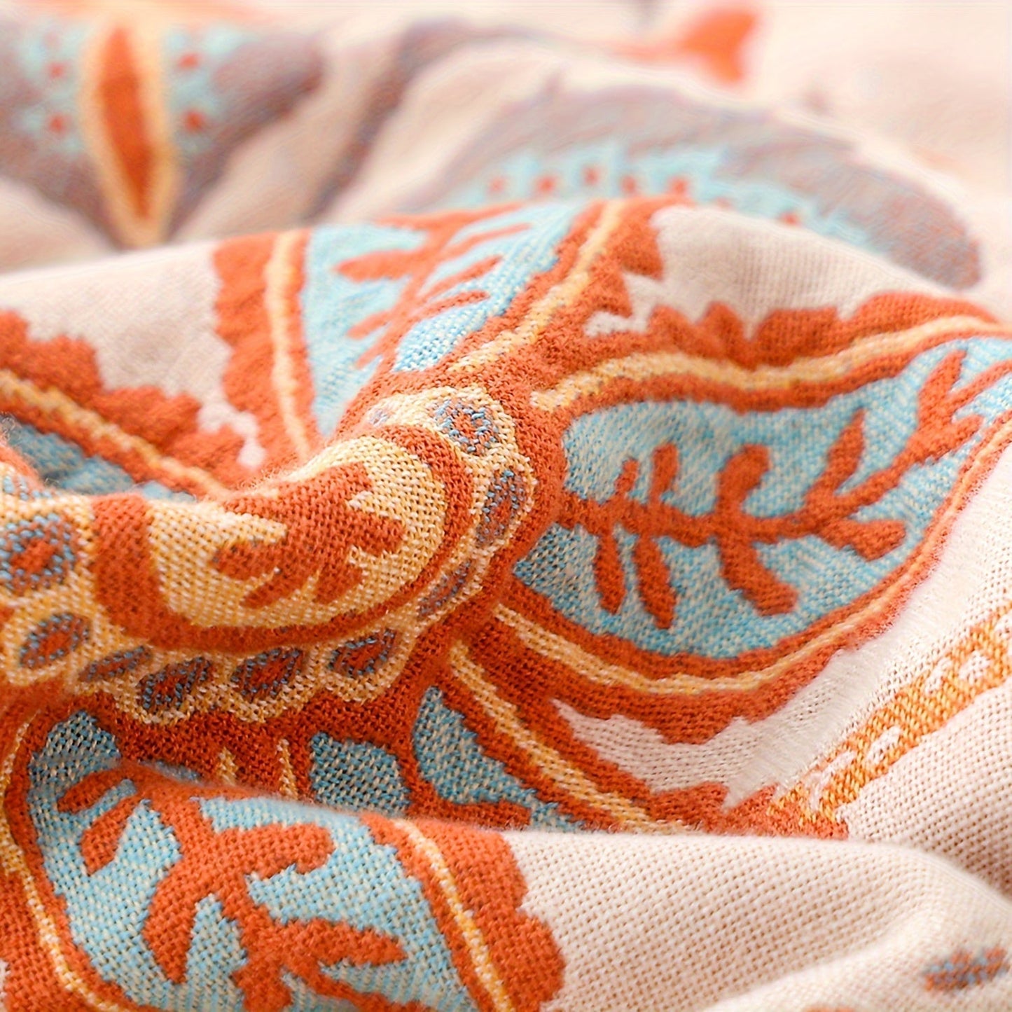 Avelena | ThreadHaven - Boho Quasten Tagesdecke