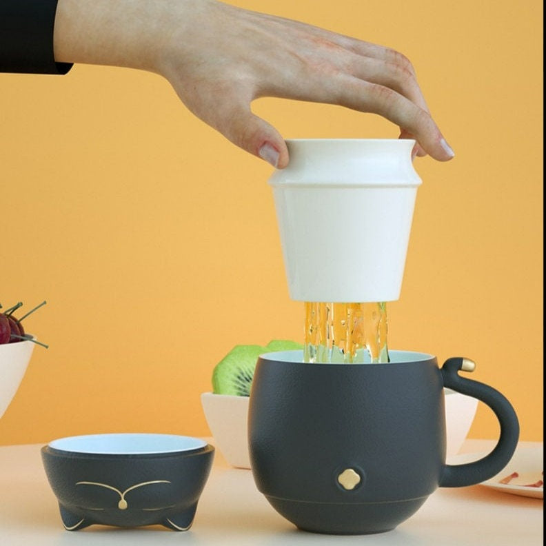 Avelena | Süße Katzen-Teetasse aus Keramik mit Sieb