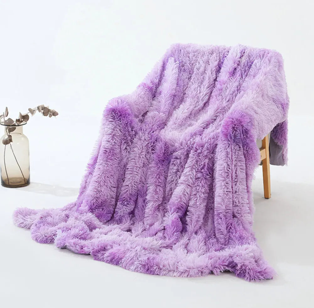 Avelena | Ultra Plüschige Korallfleece-Decke