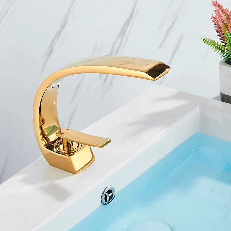 Avelena | UniqueHahn | Luxuriöse Armatur für Badezimmerstil