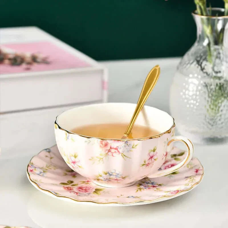 Avelena | Elegante Bone China Porzellan Kaffeetasse - Luxuriöses und einzigartiges Design