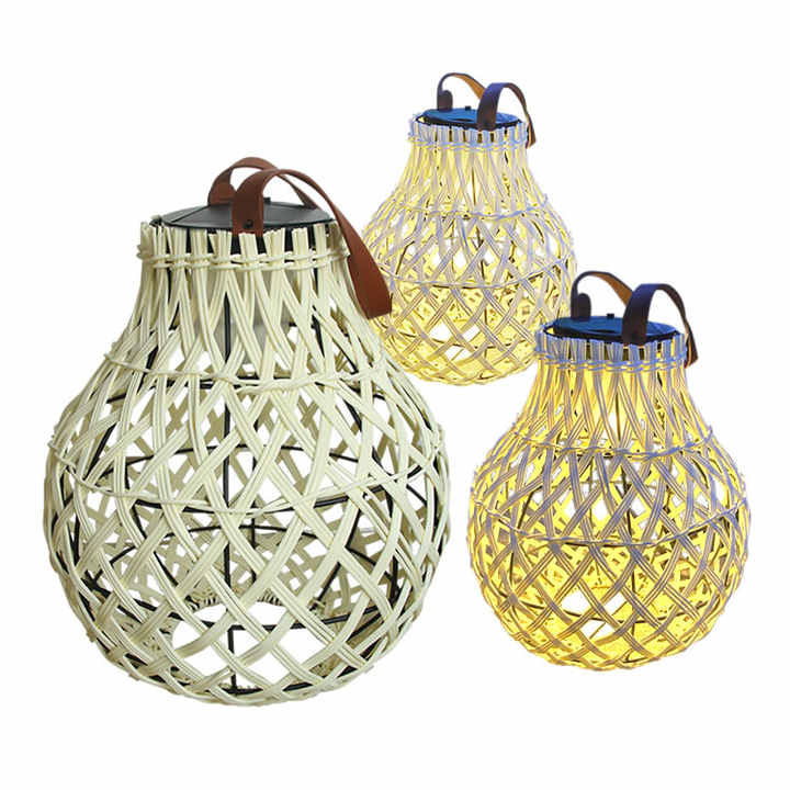 Avelena | Solar LED Rattan-Laterne – Große Außenbeleuchtung im Oval-Design für Garten und Terrasse