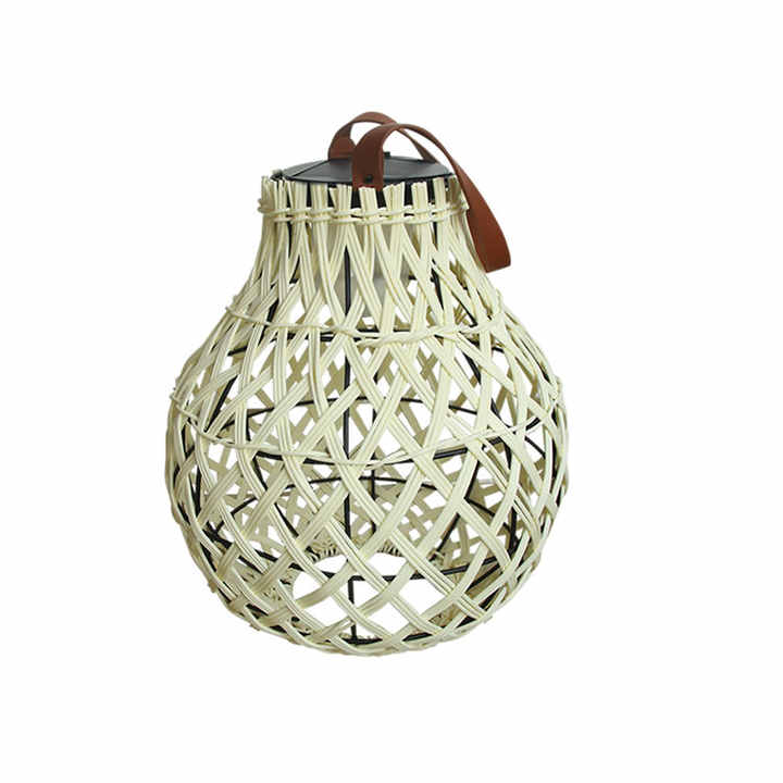 Avelena | Solar LED Rattan-Laterne – Große Außenbeleuchtung im Oval-Design für Garten und Terrasse