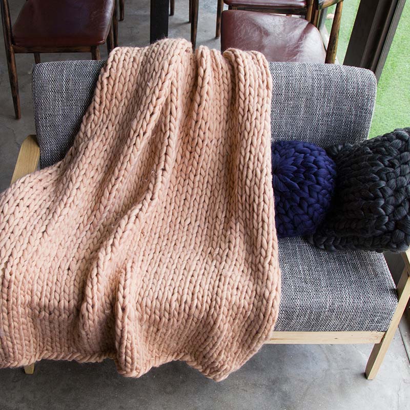 Avelena | Schwere Strickdecke