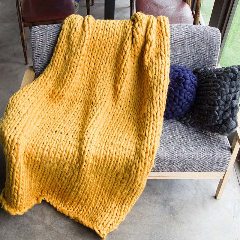 Avelena | Schwere Strickdecke