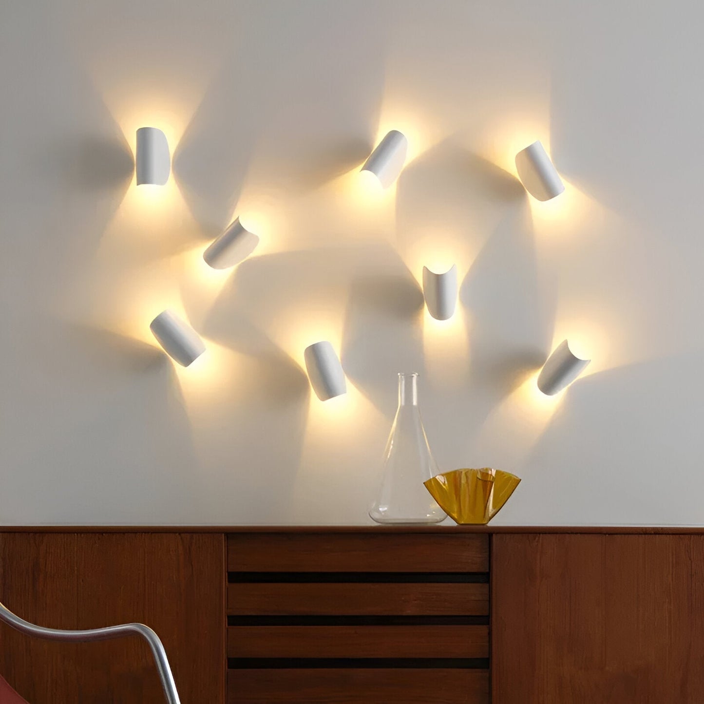 Avelena | Twist Wandlampe - Drehbare Wandleuchte aus Metall - Curve Wandleuchter