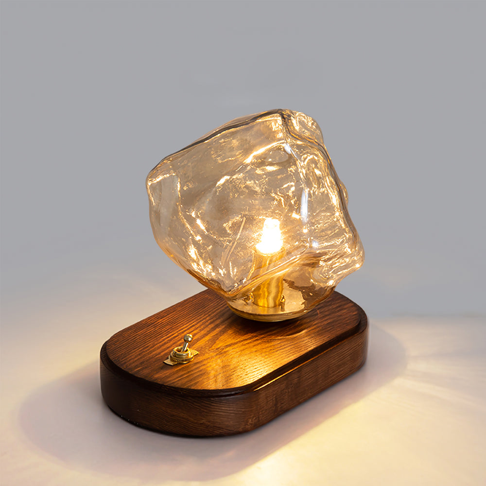 Avelena | RusticLume – Amber Glas und Holz Tischlampe