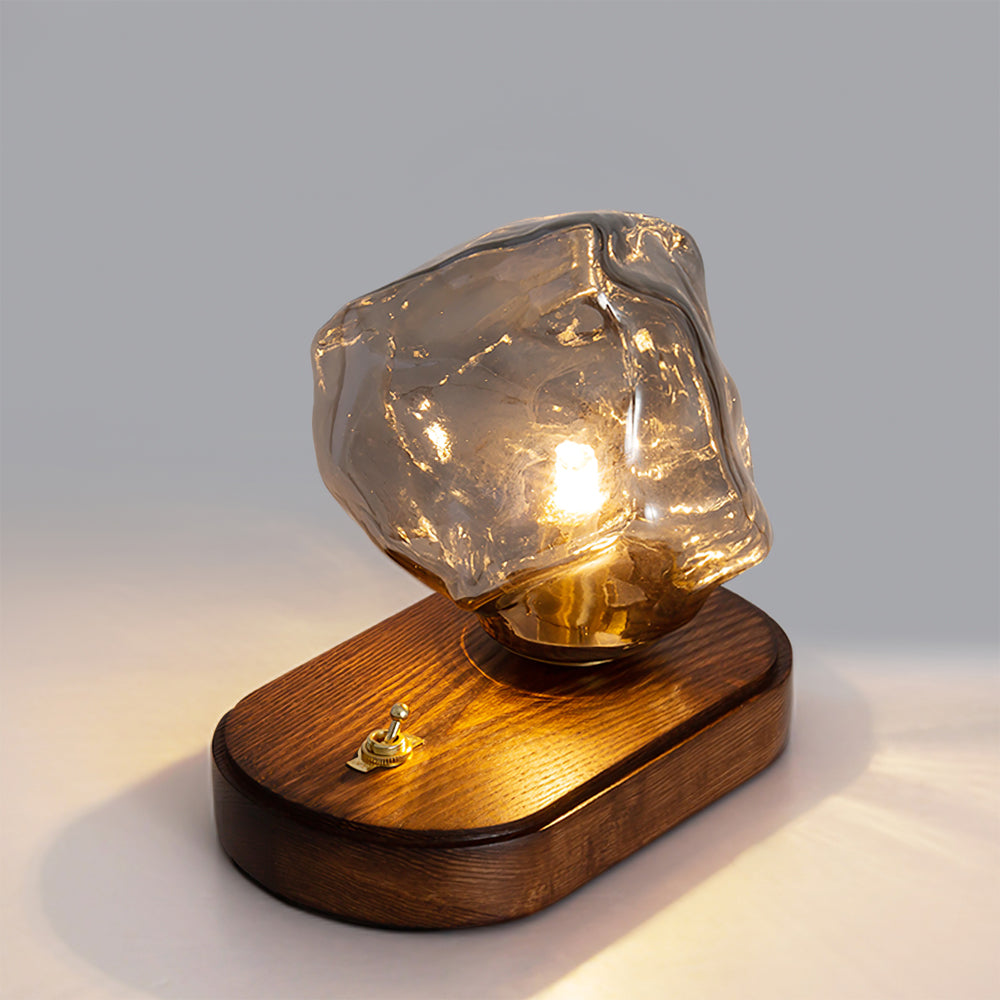 Avelena | RusticLume – Amber Glas und Holz Tischlampe