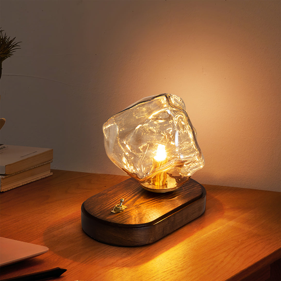 Avelena | RusticLume – Amber Glas und Holz Tischlampe