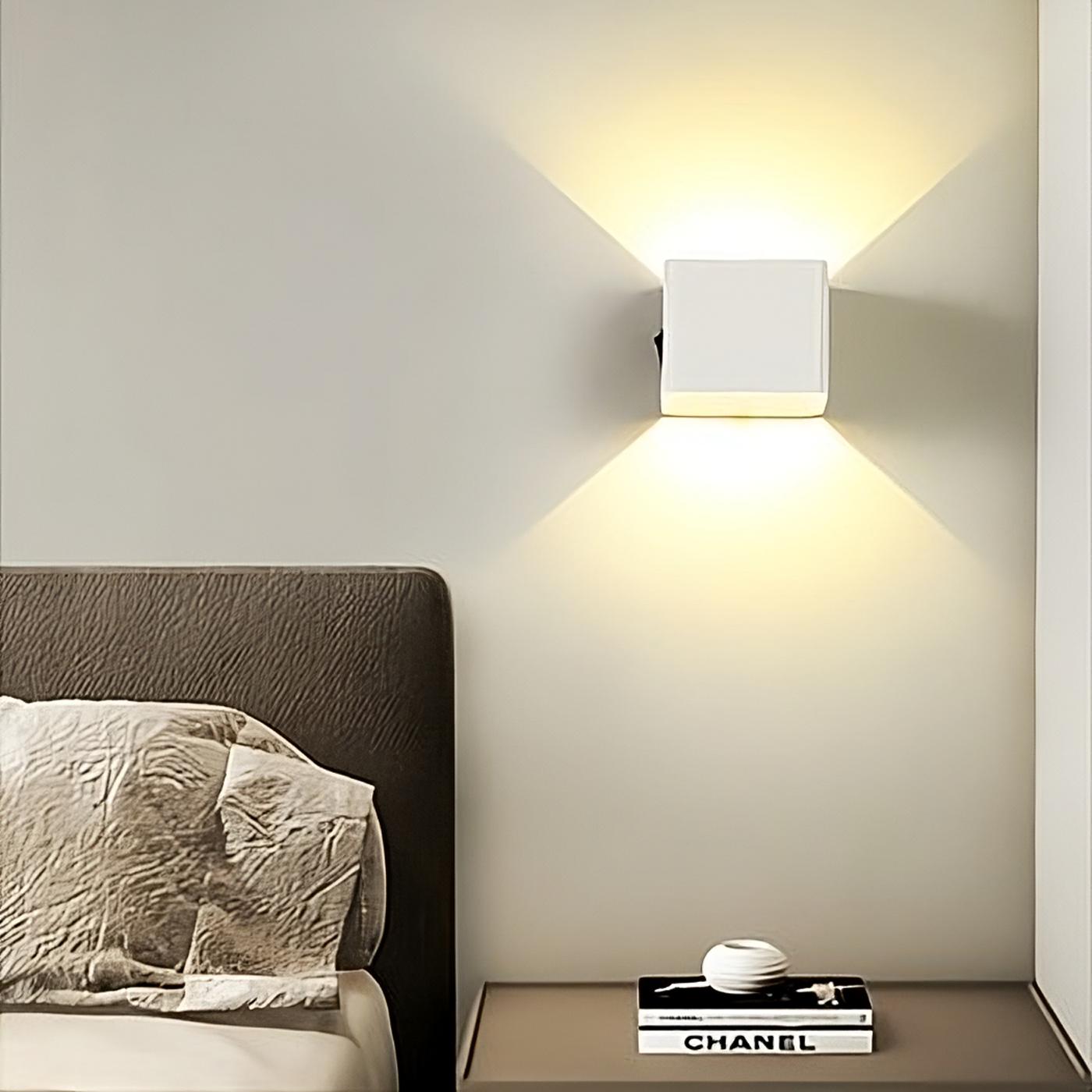 Avelena | VellaGlow™ | Luxuriöse Wandleuchte mit Bewegungssensor