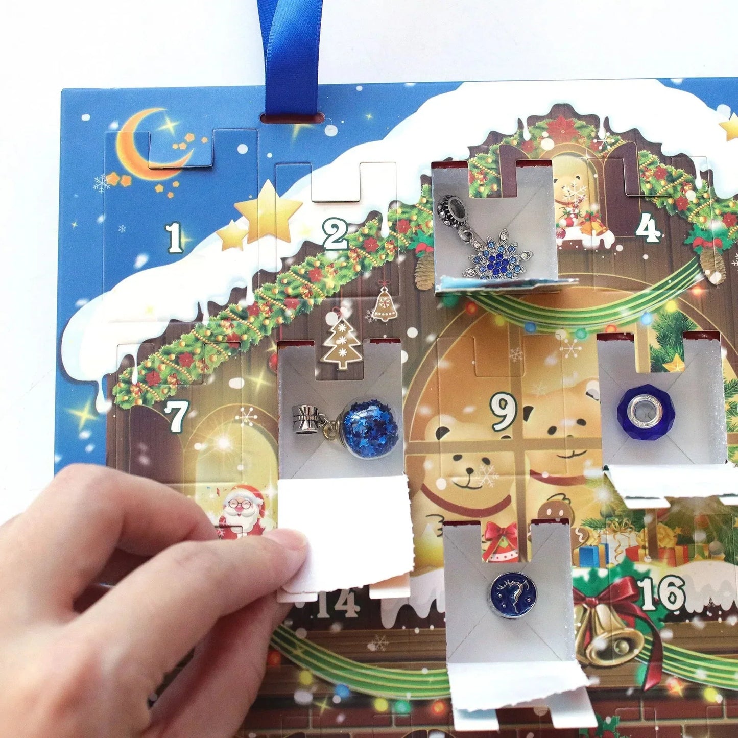Avelena | Adventskalender Schmuckset | DIY Weihnachts-Armband mit 24 Anhängern | Festliche Countdown-Idee